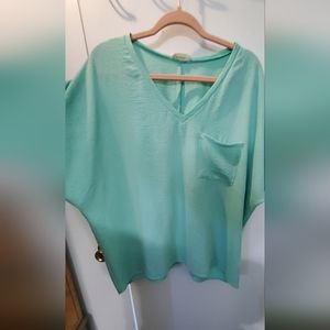 Aqua oversized pocketed tee